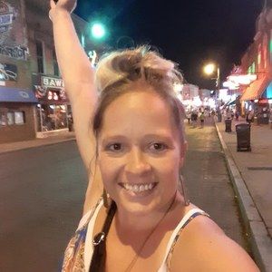 Meet your Posher, Christina